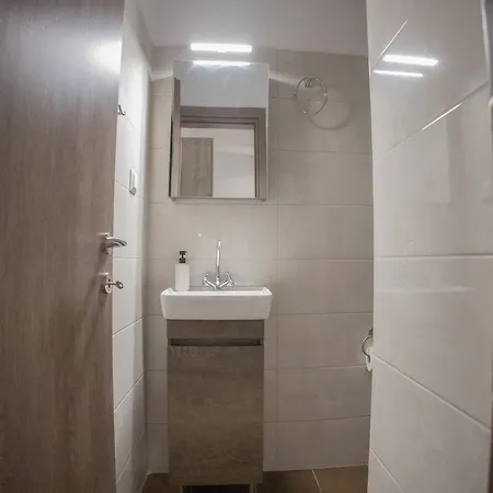 Gatzea Eden Garden Kato Gatzea