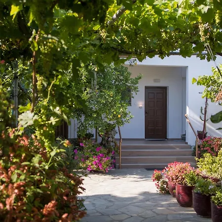 Gatzea Eden Garden 3* Kato Gatzea