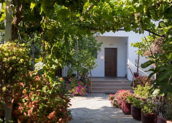 Gatzea Eden Garden 3* Kato Gatzea