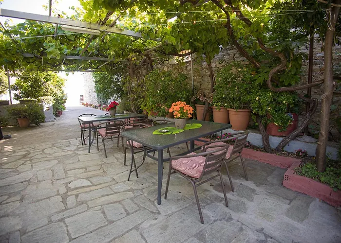 Guest house Gatzea Eden Garden 3*